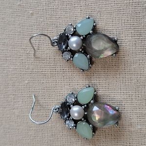 Chloe and Isabel Beau mode earrings